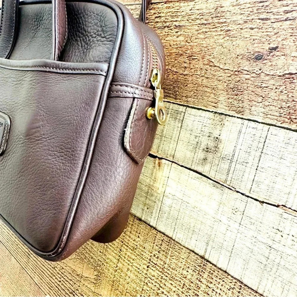 Rare Vintage Dooney & Bourke Leather Shoulder Bag - Picture 5 of 11